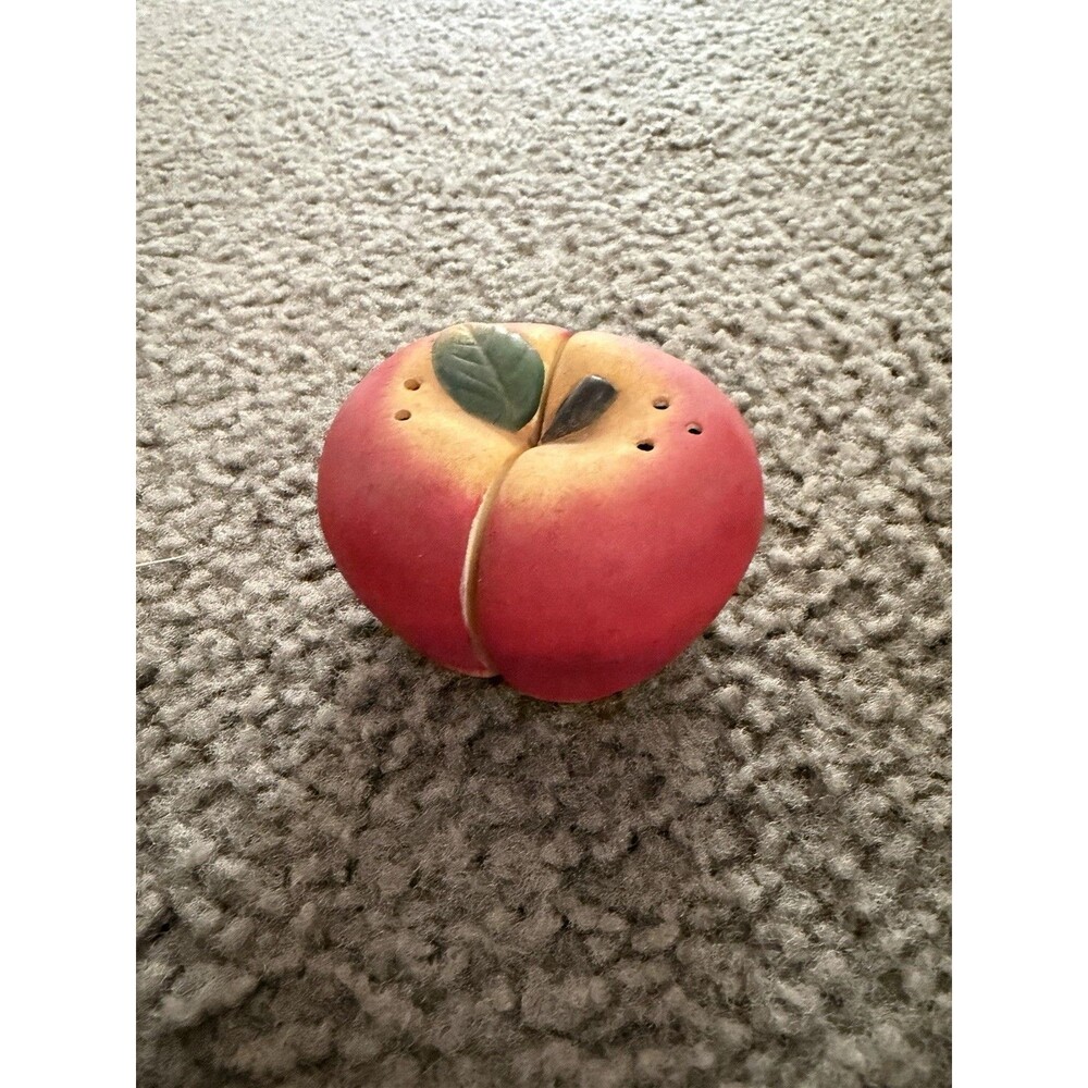 Vintage Ceramic Sliced Red Apple Halves Salt & Pepper Shakers Farmhouse Decor